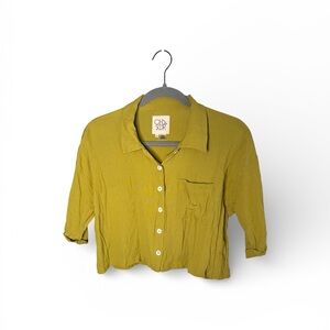 Chaser Olive Green Cropped Button Front Blouse Short Sleeve Size Small